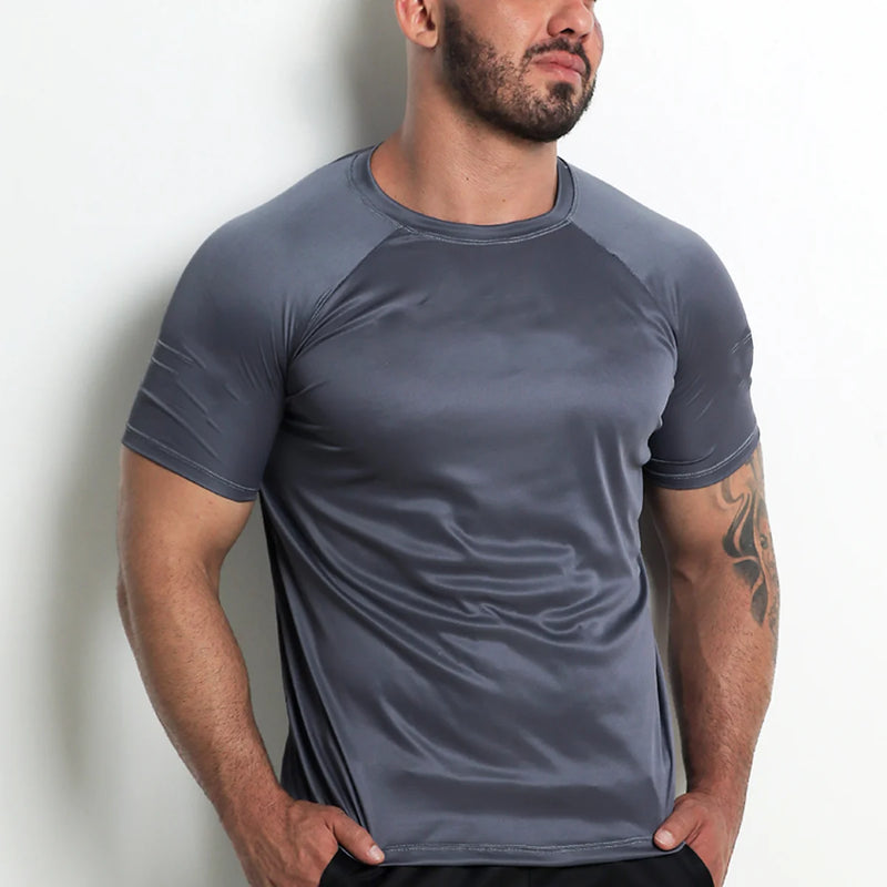 Camiseta  Masculina Dry Fit Lisa treino